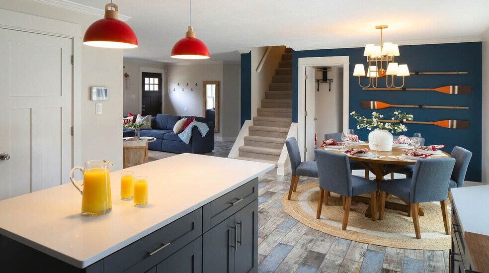 Building Photo - 331 June Ln