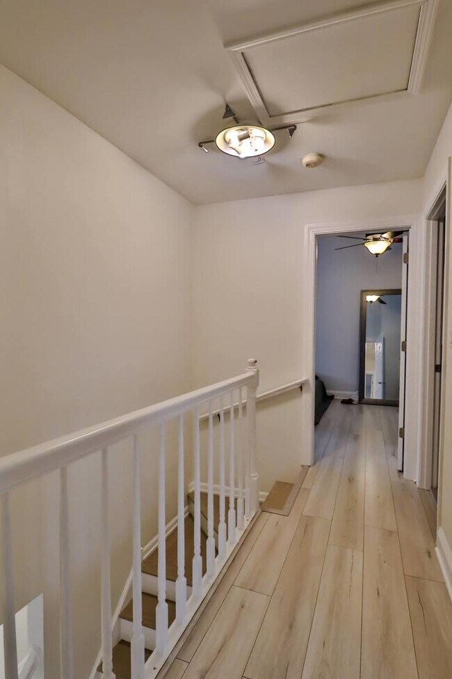 Building Photo - 713 Green Mountain Ct