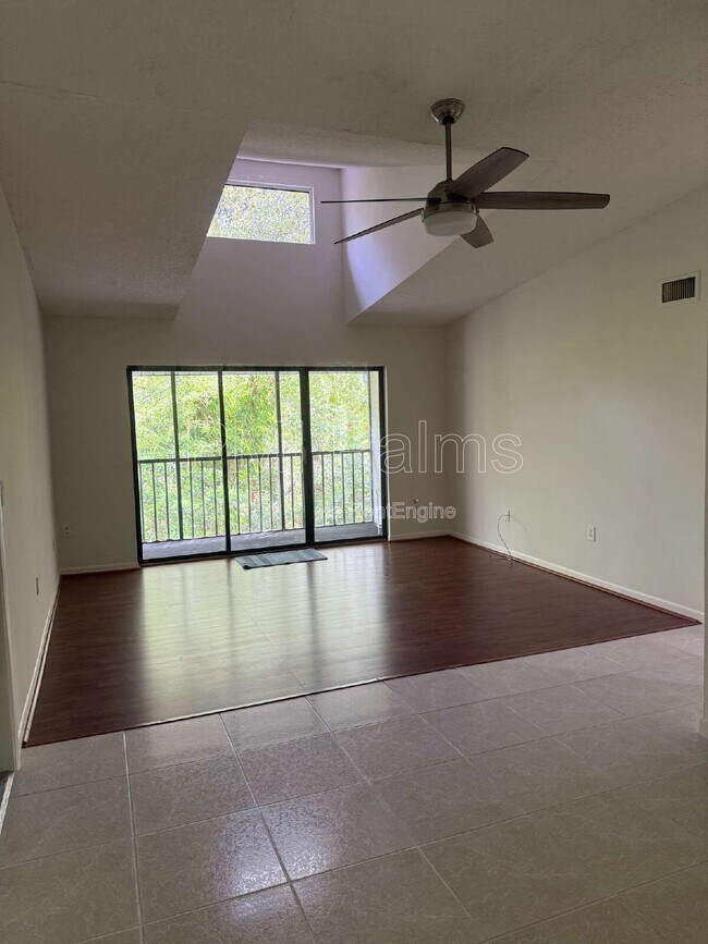 Building Photo - 1236 Pine Ridge Cir W