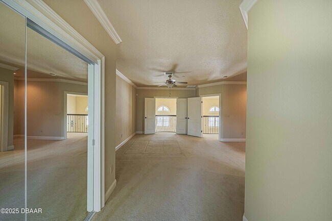 Building Photo - 5090 Riverside Dr