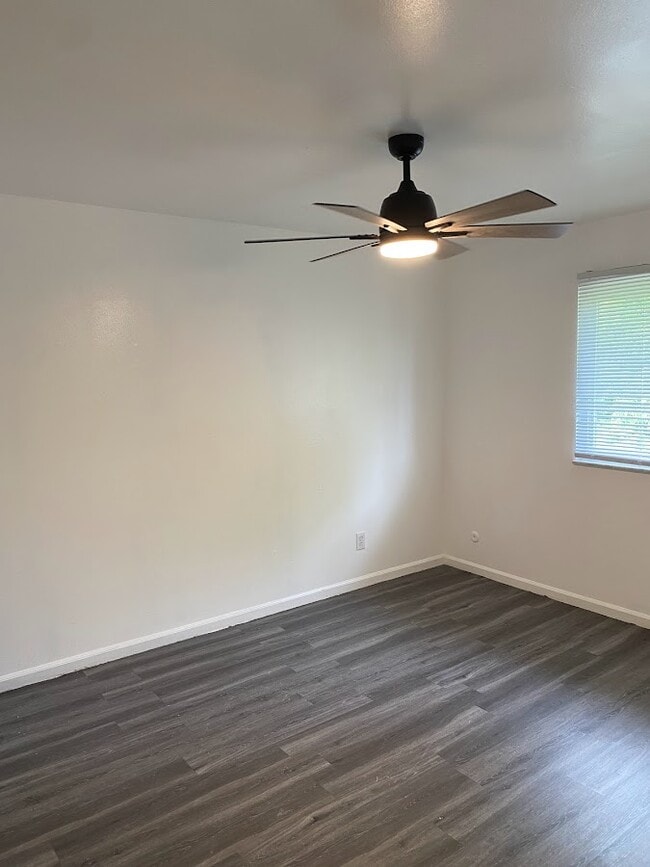 Building Photo - 3006 Benchwood Rd