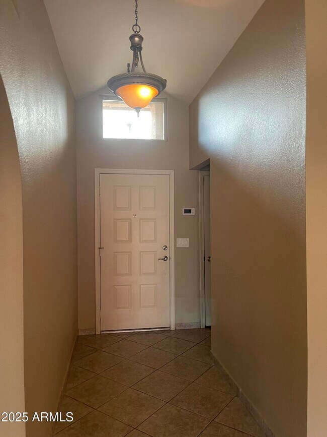 Building Photo - 3443 E Tonto Ln
