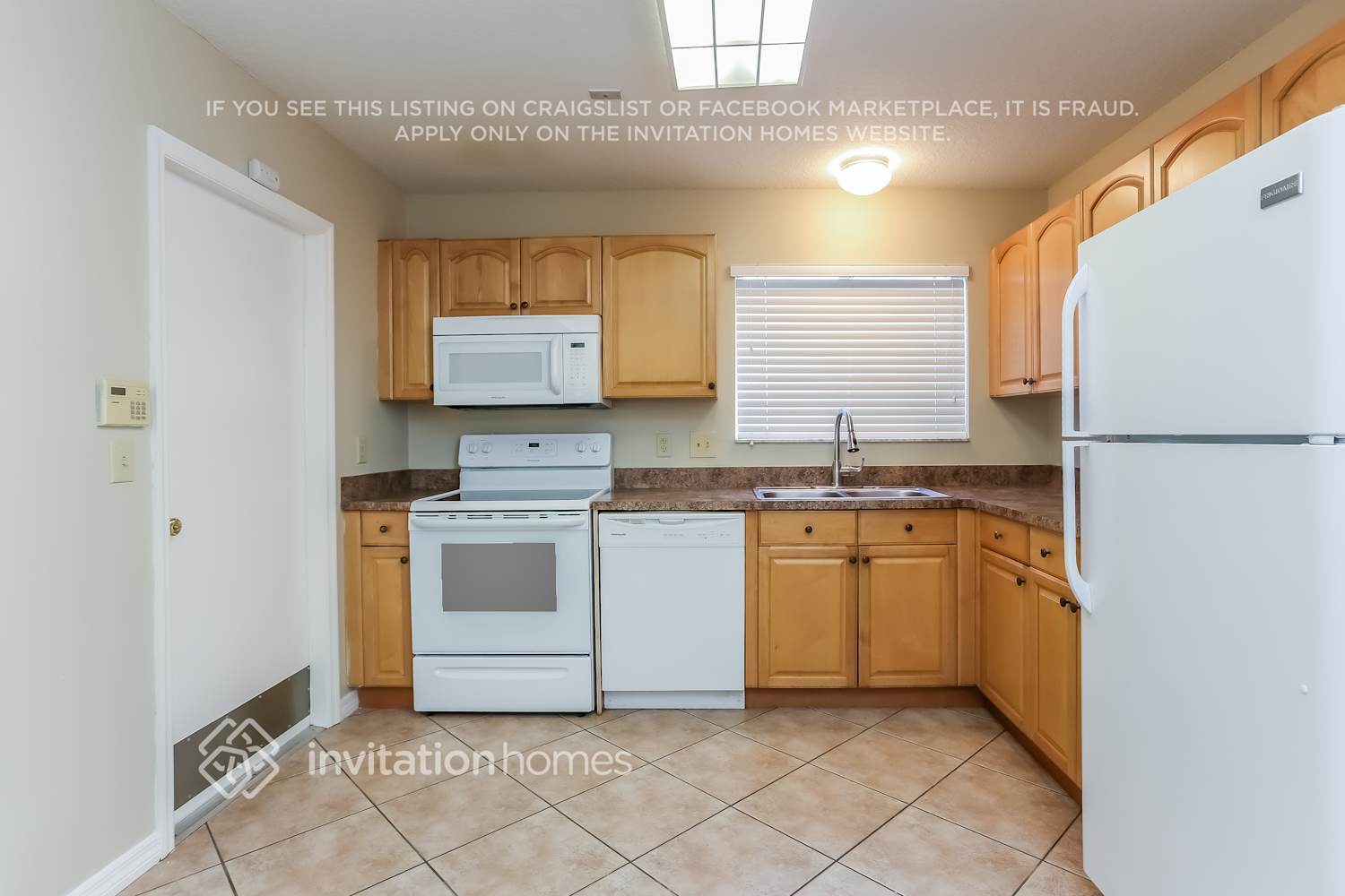 Building Photo - 5040 Foxhall Dr N