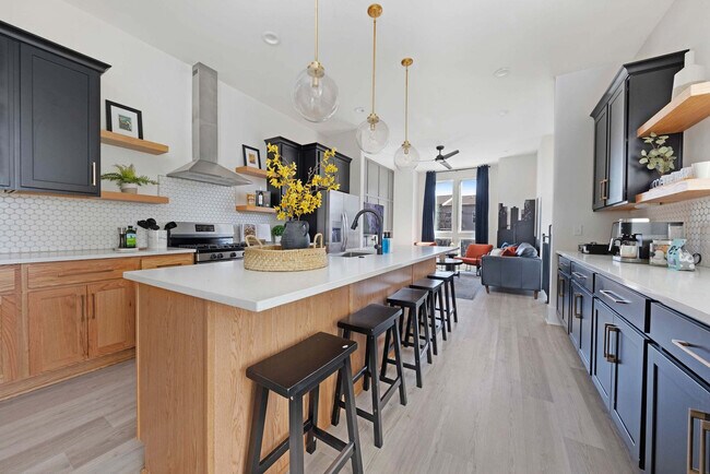 Building Photo - 911 Ramsey St