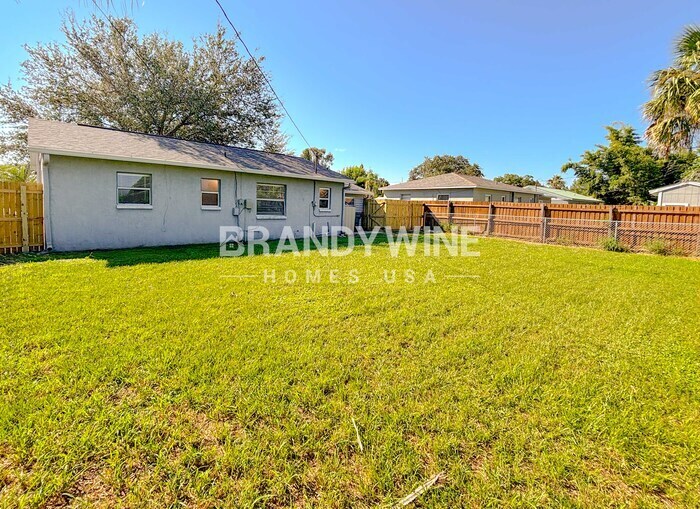 Building Photo - 6028 Flora Terrace