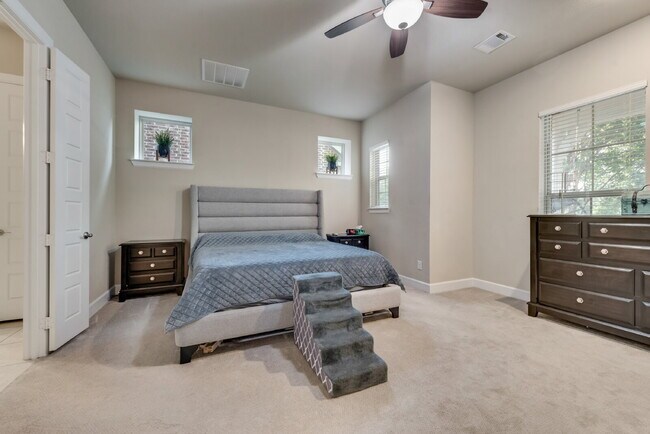 Building Photo - Welcome to your new 5 Bed-4 Bath home in t...