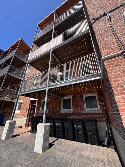 Building Photo - 6 Radcliffe Rd