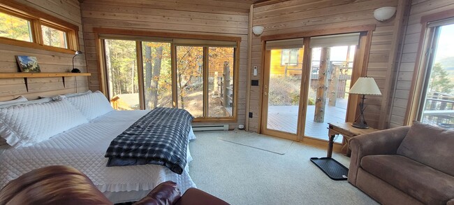 Building Photo - Lion Mountain Two Bedroom with Whitefish L...