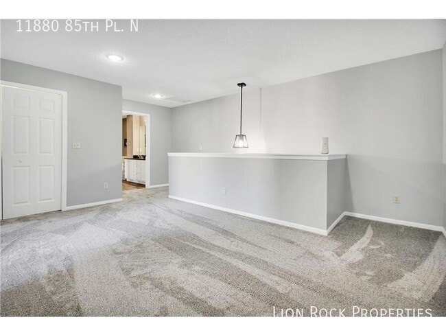 Building Photo - 11880 85th Pl N