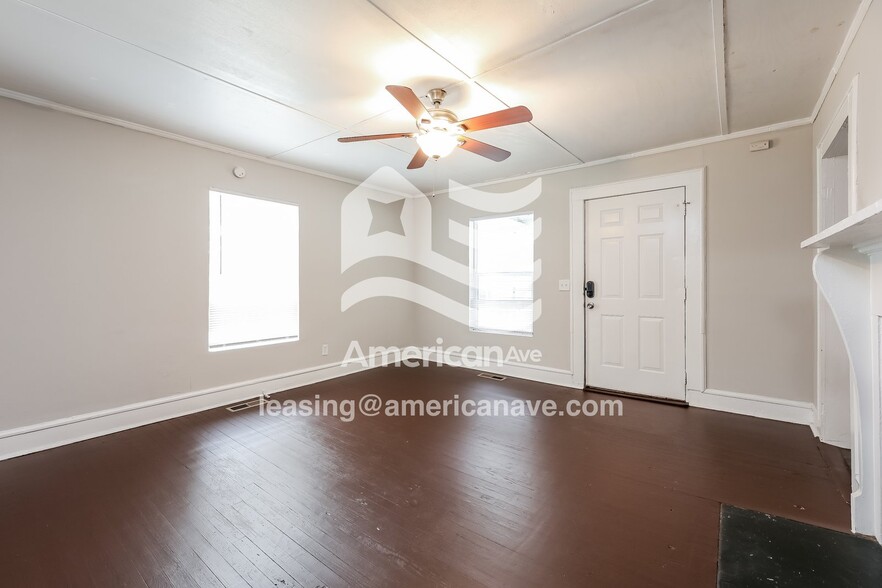 Building Photo - 229 Poole St