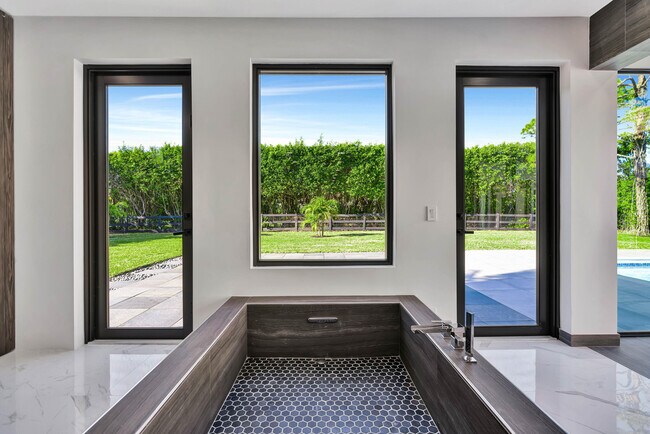 Building Photo - 7693 Steeplechase Dr