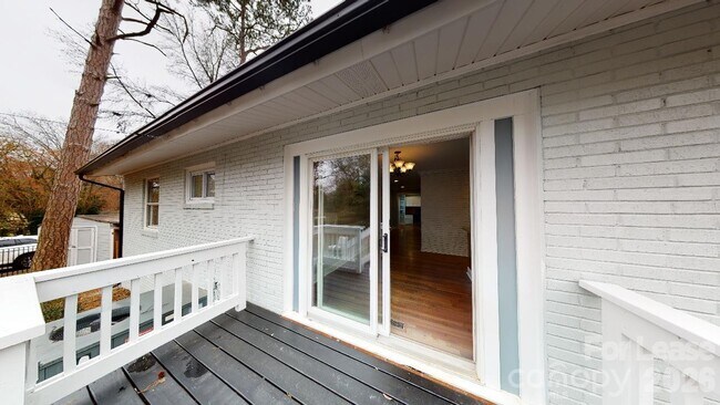 Building Photo - 4227 Murrayhill Rd