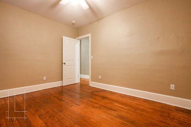 Building Photo - 1286 N 4th St