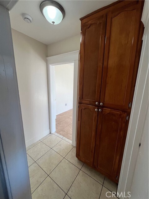 Building Photo - 1355 W 49th St