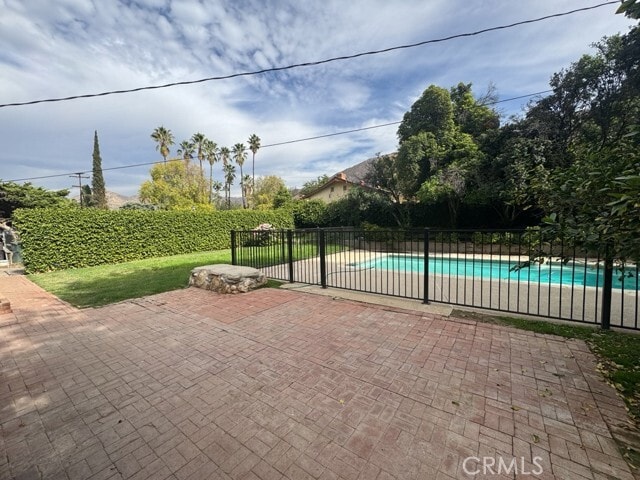 Building Photo - 4170 Mt Vernon Ave