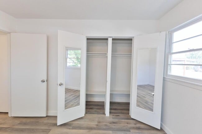Building Photo - 2513 44th St