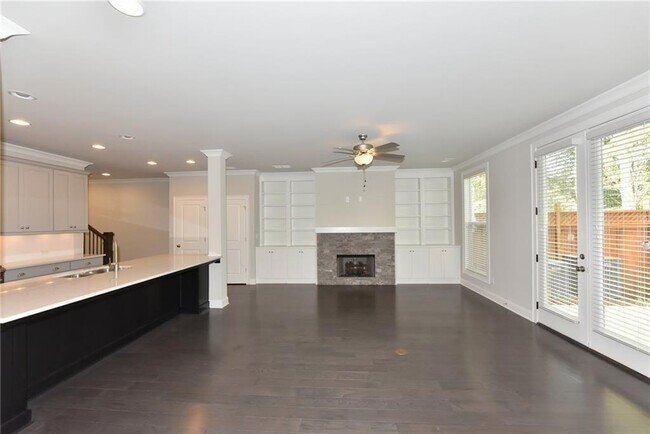 Building Photo - 5240 Cresslyn Rdg