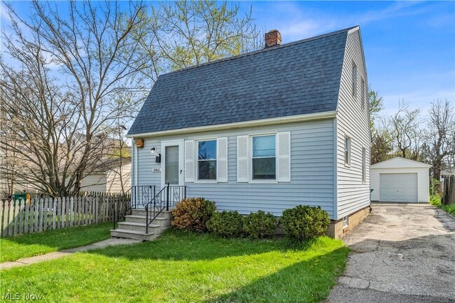 Building Photo - 5461 Clement Ave