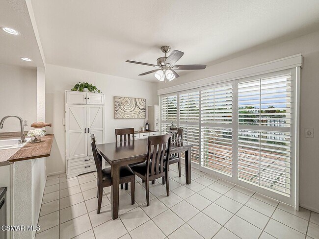 Building Photo - 560 Chapala Dr