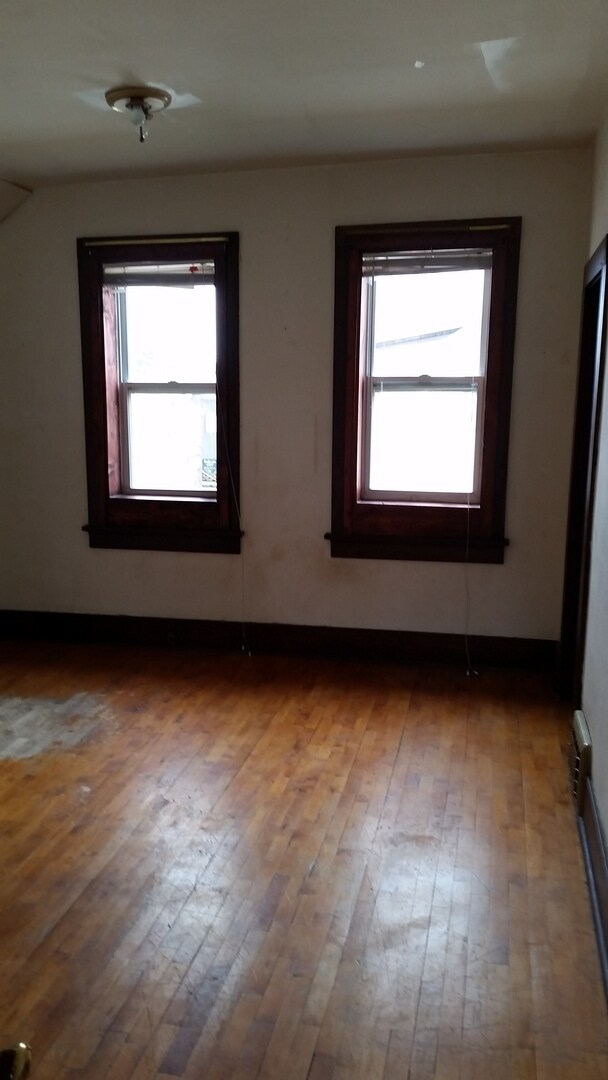 Building Photo - 1017 S 3rd Ave