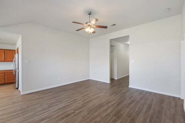 Building Photo - 7722 Bridgepointe Dr