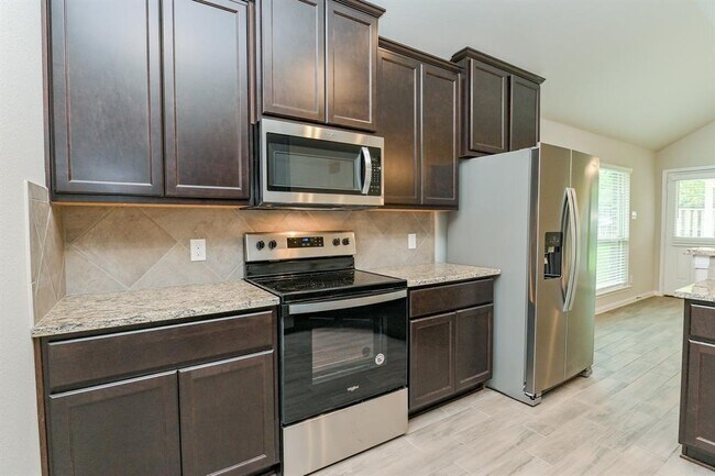 Building Photo - 3817 Breckenridge Dr