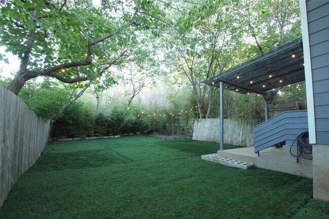Building Photo - 4301 Banister Ln