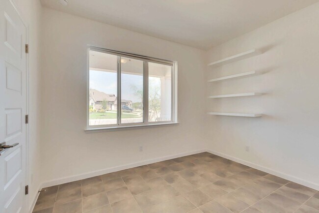 Building Photo - 133 James Rose Ln