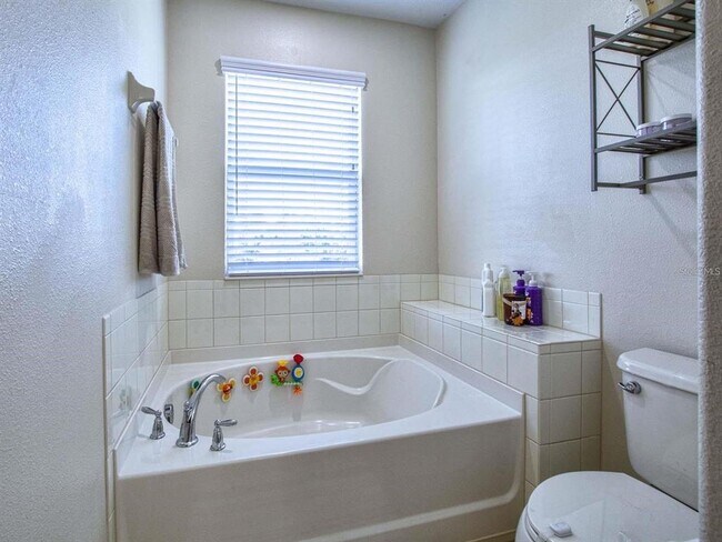 Building Photo - 2120 Rookery Ln