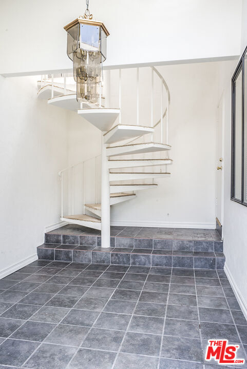 Building Photo - 8300 Regis Way