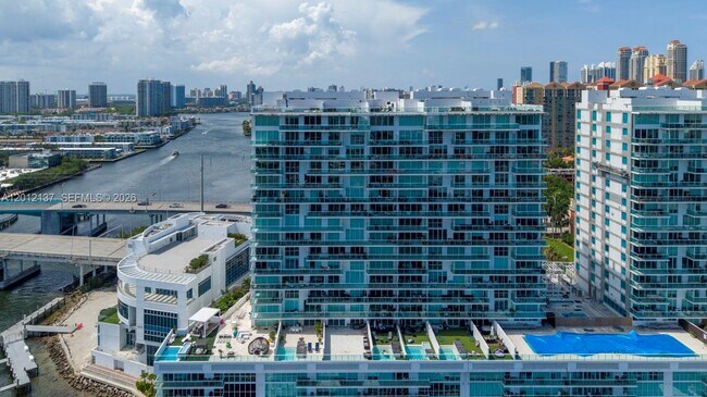 Building Photo - 400 Sunny Isles Blvd