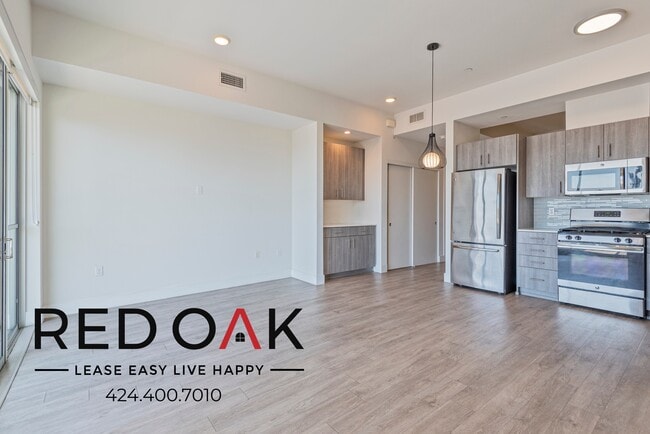 Primary Photo - 1331 W 7th St