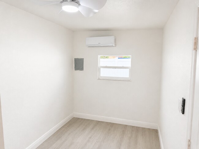 Building Photo - Charming and fully renovated 1-bedroom, 1-bath ADU for Lease!! Landscaping/Utilities Included