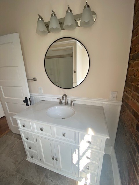 Bathroom Vanity - 417 Drayton St