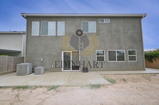 Building Photo - 661 Blue Oak Lane W