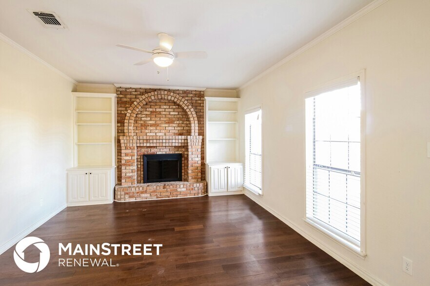 Building Photo - 10 Crooked Creek Ct