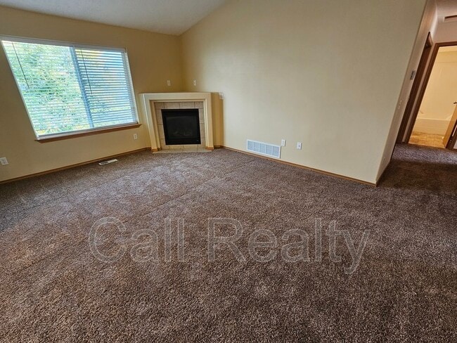 Building Photo - 828 Kelsea St