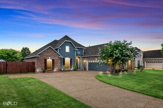 Building Photo - Check Out this 4 Bed 2 Bath with A Pool an...
