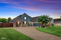 Building Photo - 410 Half Moon Ln