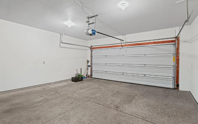 Building Photo - 3907 Aberdeen Dr