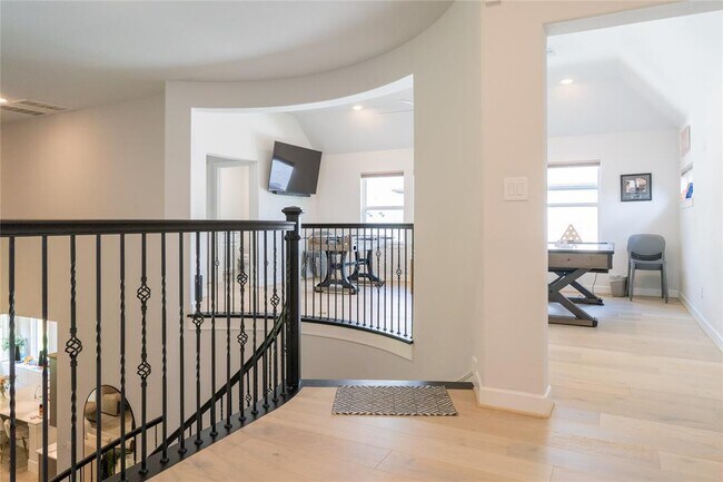 Building Photo - 96 Madrone Terrace Pl