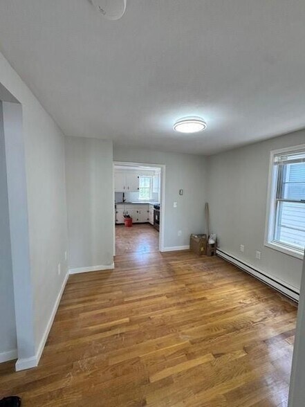 Building Photo - 40 Bourne St