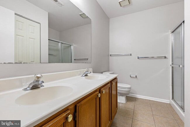 Building Photo - 1024 Willings Way