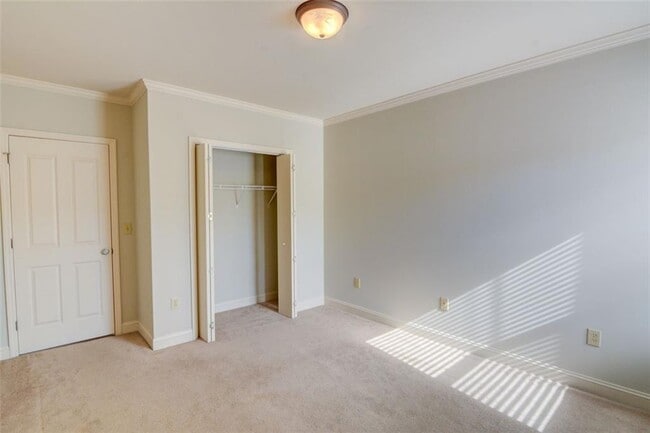 Building Photo - 3209 Ridge Towne Pl