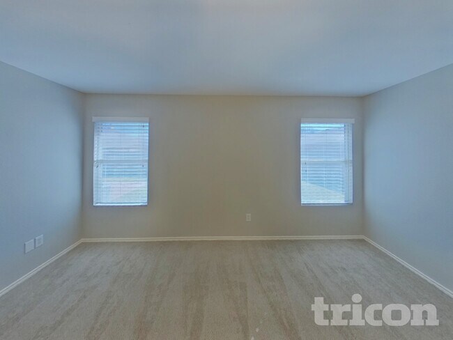 Building Photo - 1437 Lauren Dr