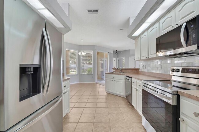 Building Photo - 4628 Bayridge Ct