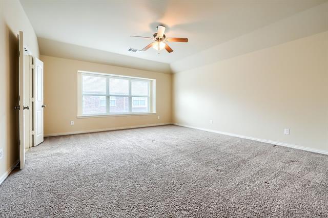 Building Photo - 875 Vaquero St