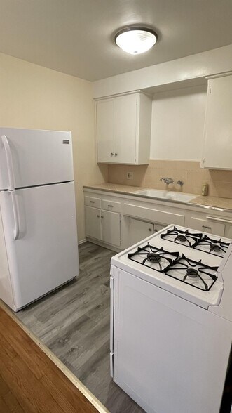 Building Photo - 3355 Manning Ave