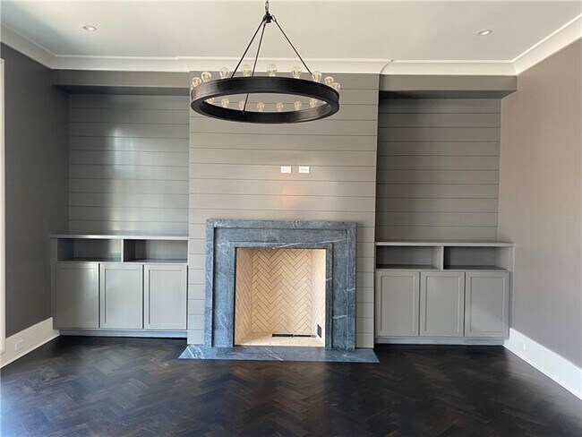 Building Photo - 3517 Knollwood Dr NW