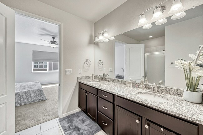 Building Photo - 17770 E Anthem Dr